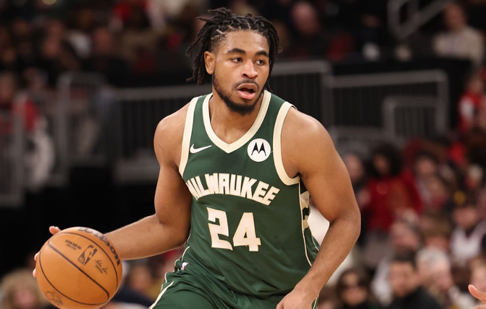 星空体育-湖人没戏了？字母哥更想加盟东海岸球队：不希望和持球大核搭档|吉安尼斯·安特托孔波|雄鹿|扬尼斯-阿德托昆博|克里斯-米德尔顿|克里斯·米德尔顿_新浪体育_新浪新闻