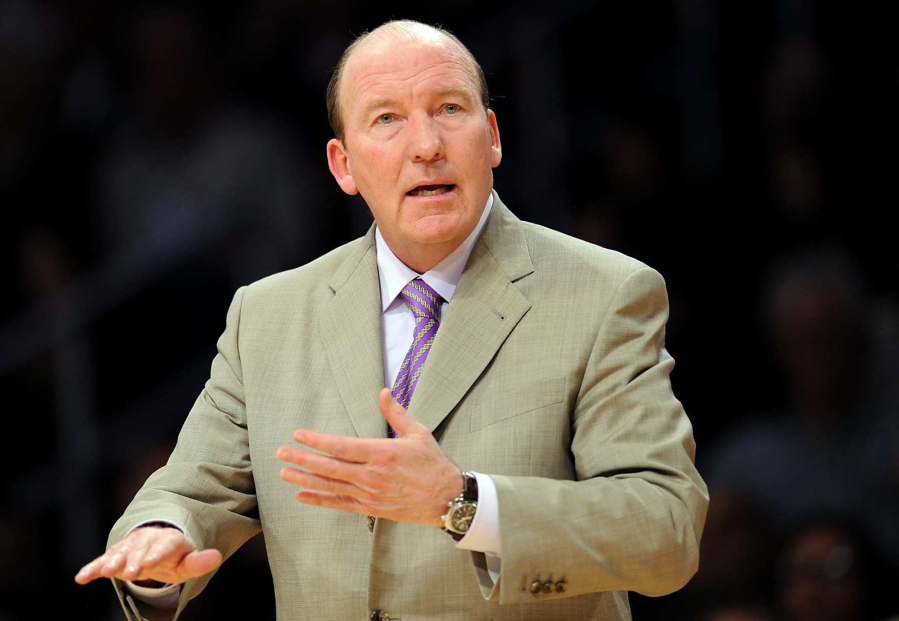 星空体育足球直播-就在今天！申京打破尘封46年纪录，登顶火箭队史第一